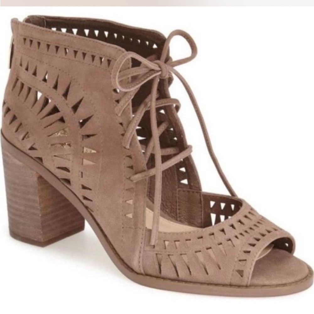 Vince Camuto Taupe Laser Cut Laced Boots Open Toe Block Heels Size 7.5-8